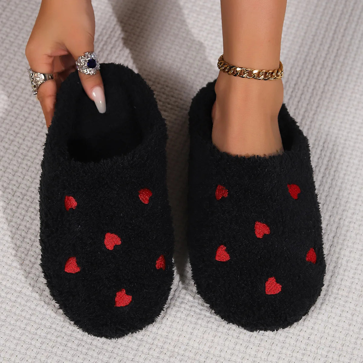 Winter Women's Heart-Shaped Slippers – Soft Sole, Silent & Comfortable Indoor Shoes